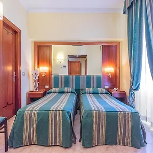 Hotel Raeli Lux ****